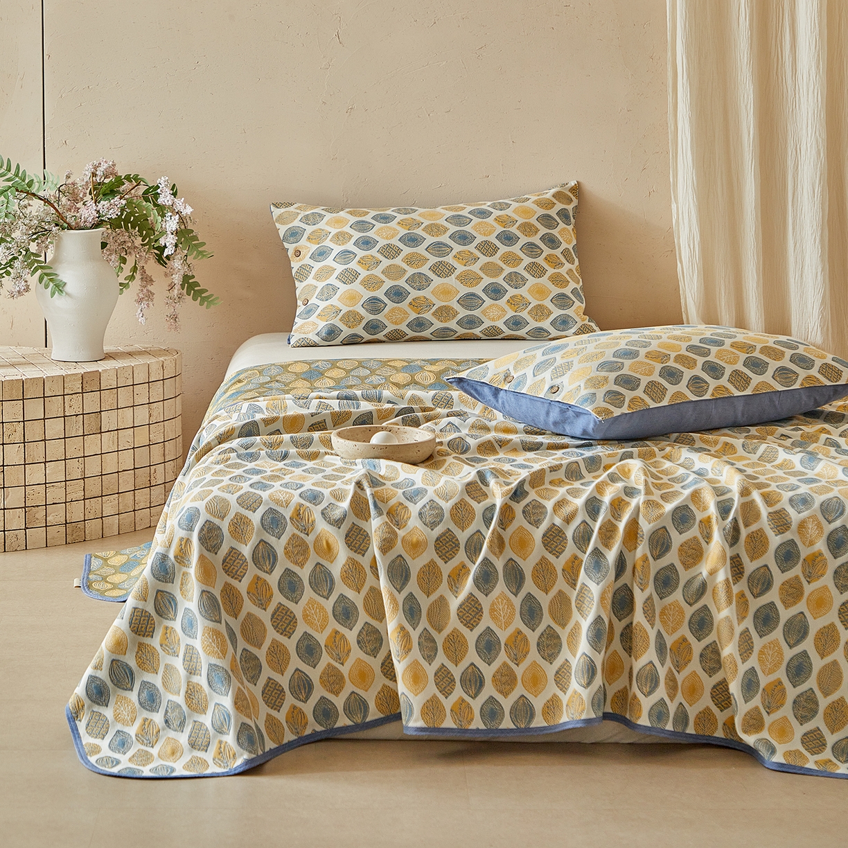 91家纺网 家纺一手货源 找家纺 孑寐家纺 2026新款100%纯棉色织双面大提花老粗布凉席三件套 金栗叶影-蓝色