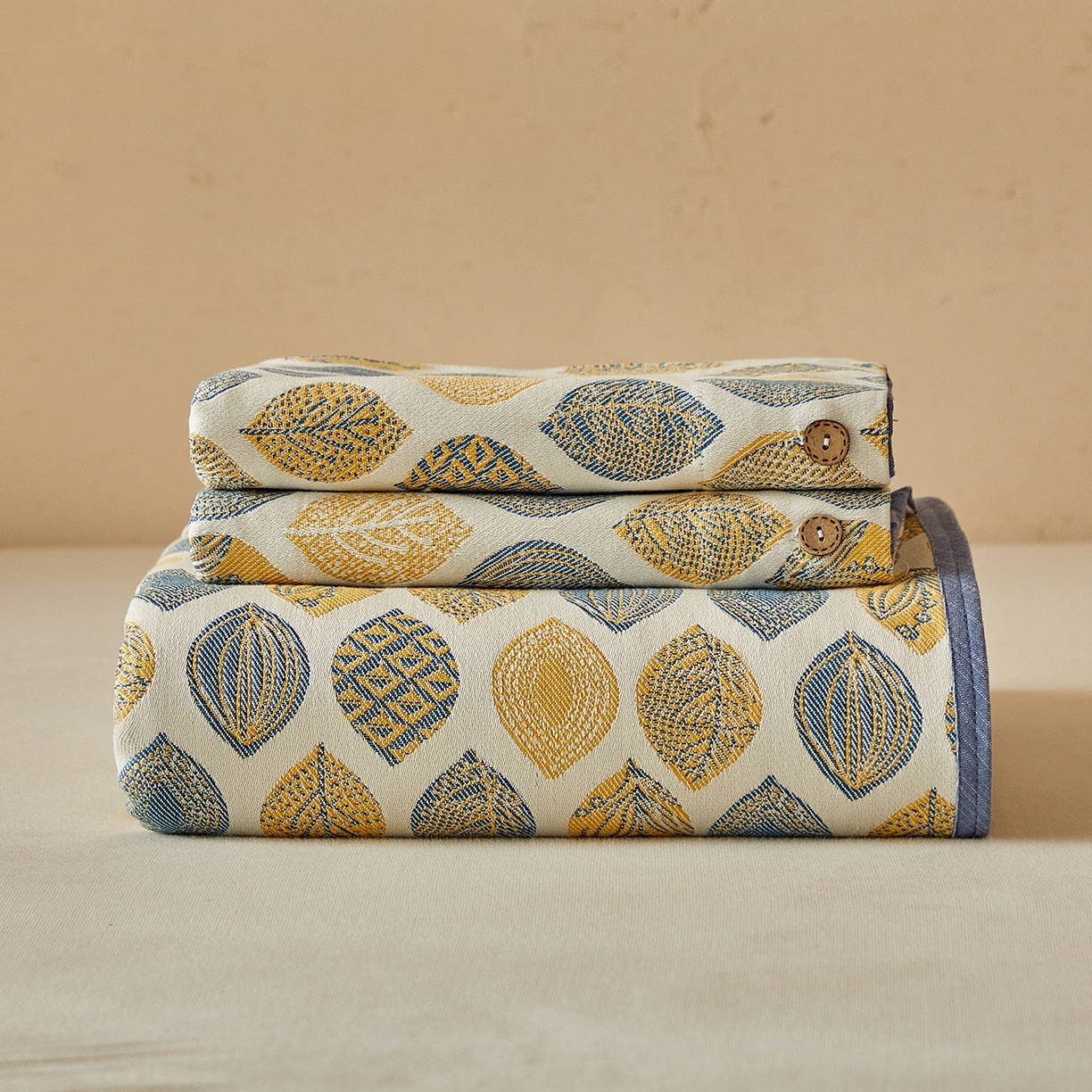 91家纺网 家纺一手货源 找家纺 孑寐家纺 2026新款100%纯棉色织双面大提花老粗布凉席三件套 金栗叶影-蓝色