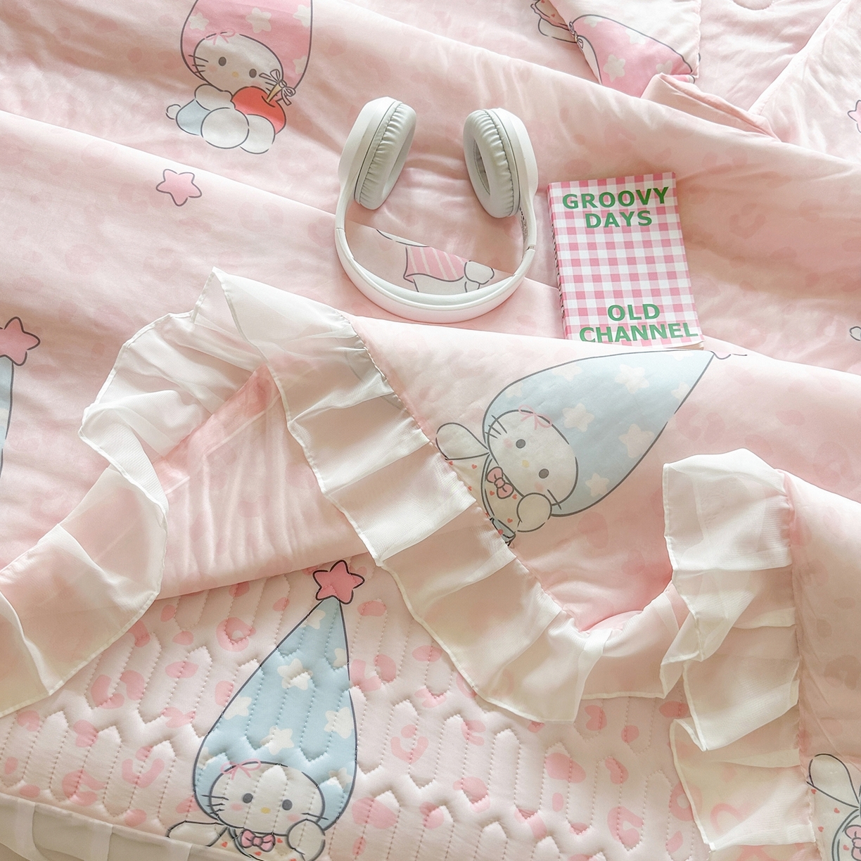 91家纺网 家纺一手货源 找家纺 慕澄2026新款小版印花床裙款乳胶凉席凉感丝夏被四件套 小精灵