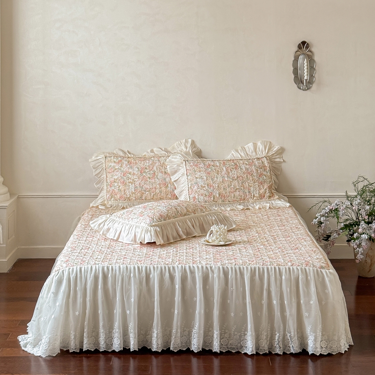 91家纺网 家纺一手货源 找家纺 （总）花香四季家纺 2026新款全棉双层纱床裙三件套