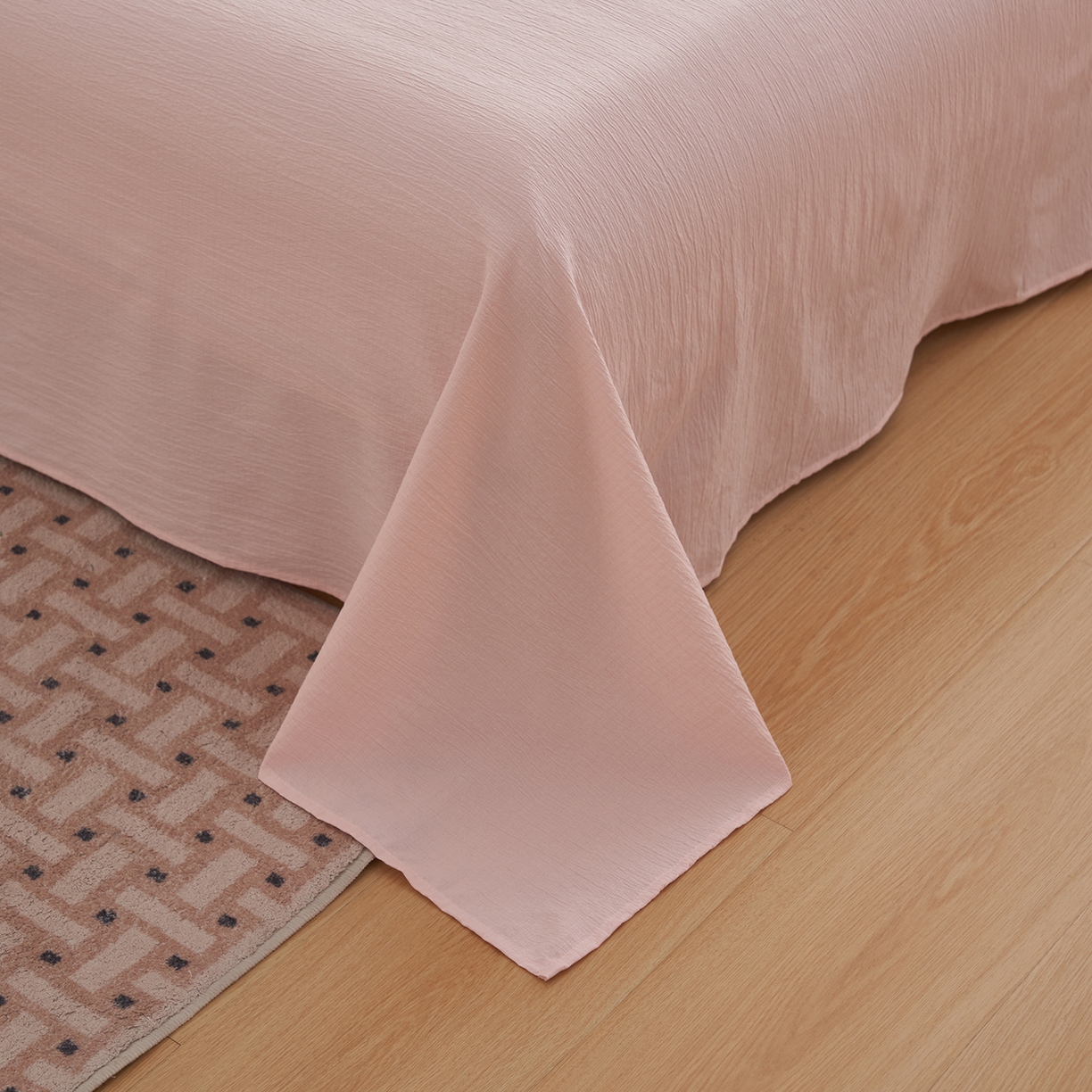 91家纺网 家纺一手货源 找家纺 晨曦家纺 2026新款皱雾纱水洗夏凉被夏被四件套少女ins风韩版 奶油花篱