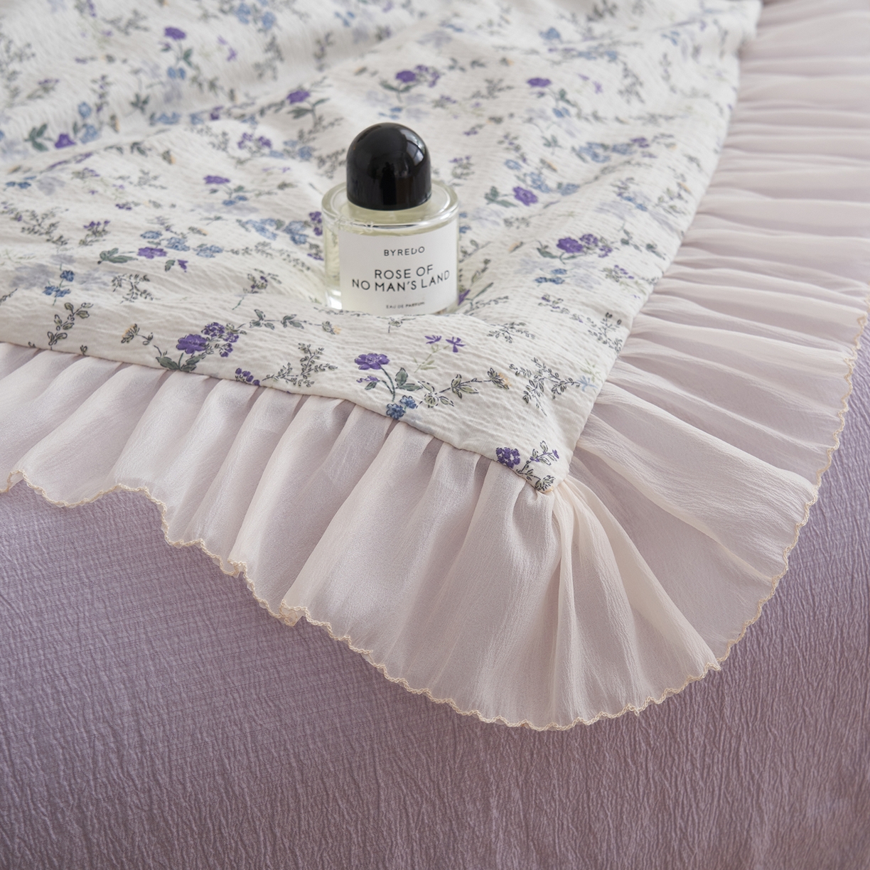 91家纺网 家纺一手货源 找家纺 晨曦家纺 2026新款皱雾纱水洗夏凉被夏被四件套少女ins风韩版 蓝花的信