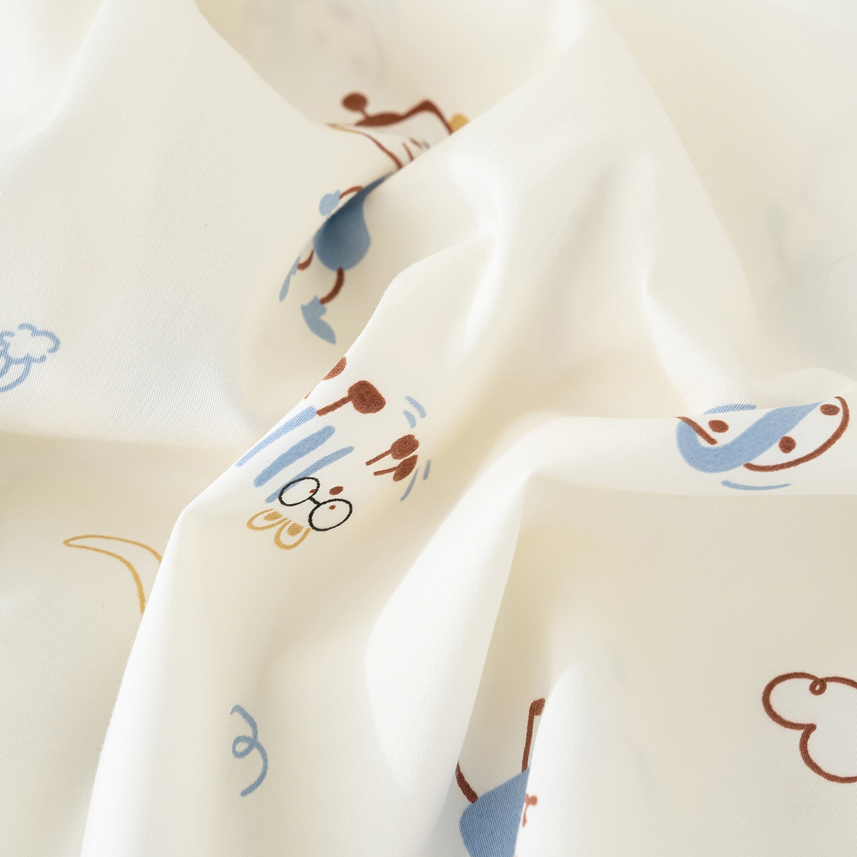 91家纺网 家纺一手货源 找家纺 良佐生活 2026新款A类60支全棉贡缎长绒棉拼角枕套 太空机器人