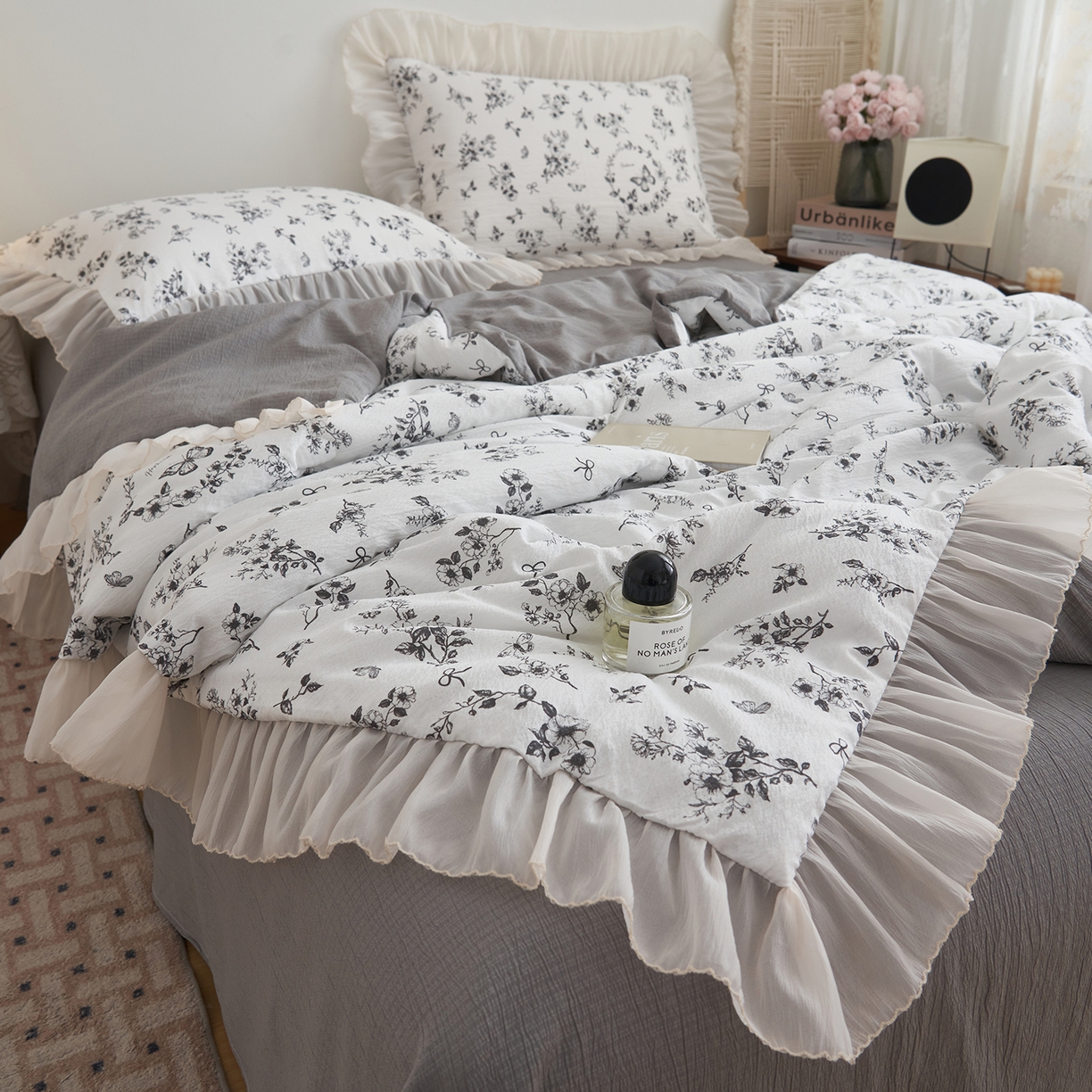 91家纺网 家纺一手货源 找家纺 晨曦家纺 2026新款皱雾纱水洗夏凉被夏被四件套少女ins风韩版 素墨蝶语