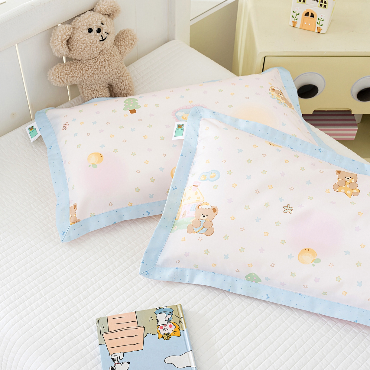 91家纺网 家纺一手货源 找家纺 良佐生活 2026新款A类60支全棉贡缎长绒棉拼角枕套 繁星点点