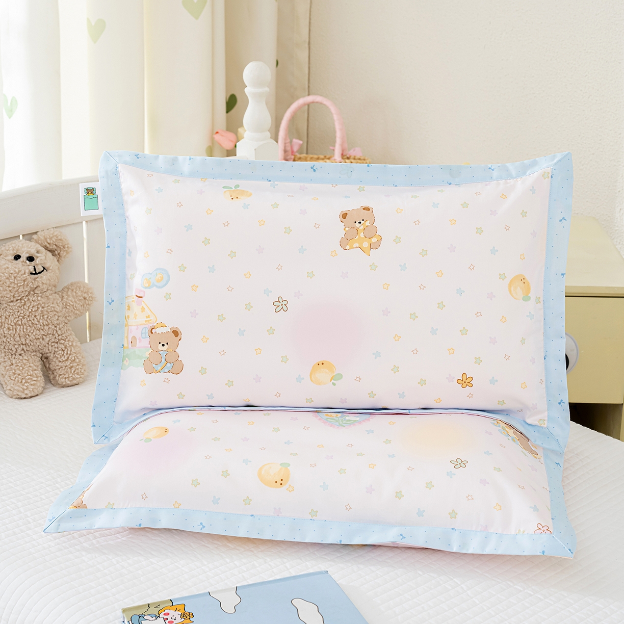 91家纺网 家纺一手货源 找家纺 良佐生活 2026新款A类60支全棉贡缎长绒棉拼角枕套 繁星点点