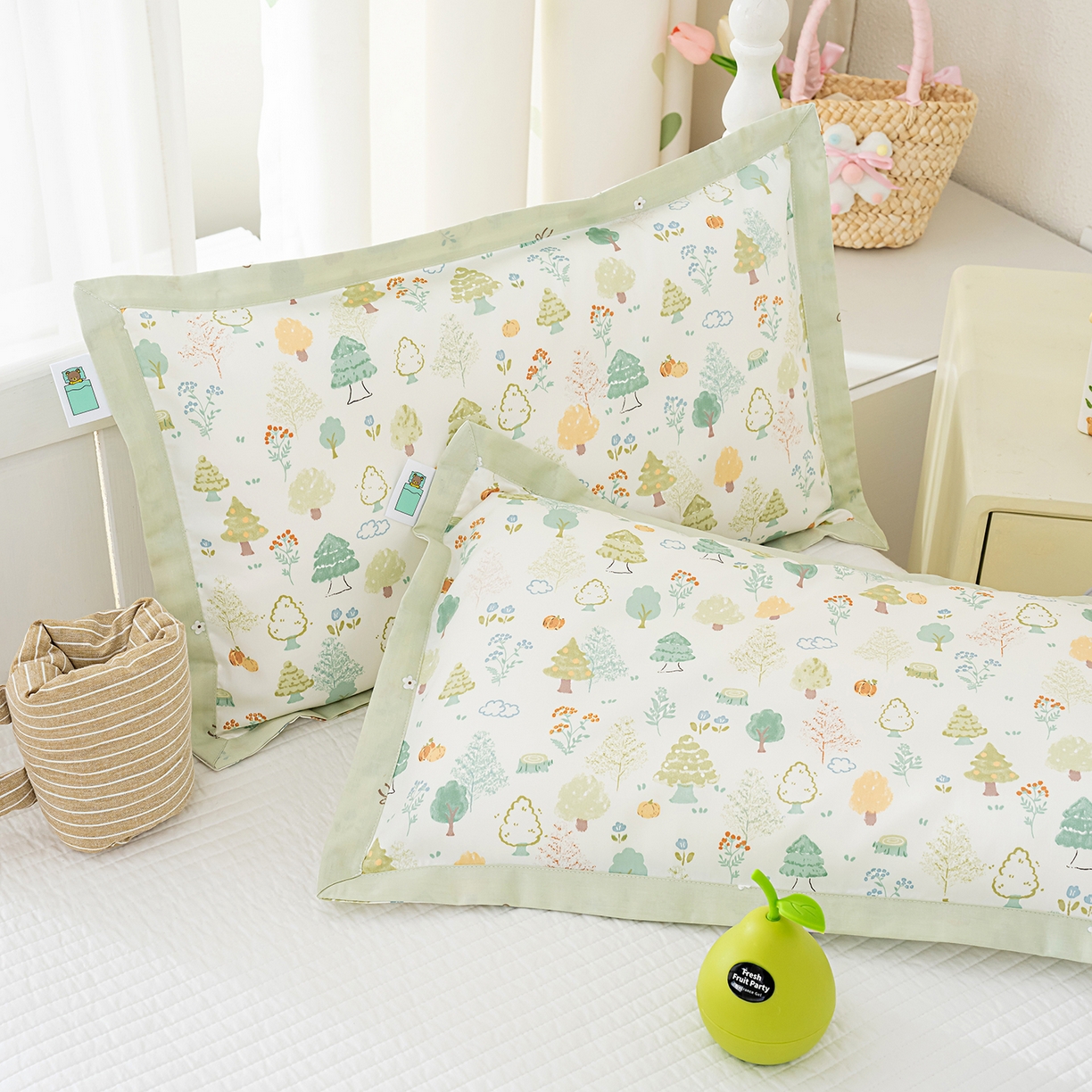 91家纺网 家纺一手货源 找家纺 良佐生活 2026新款A类60支全棉贡缎长绒棉拼角枕套 许愿森林