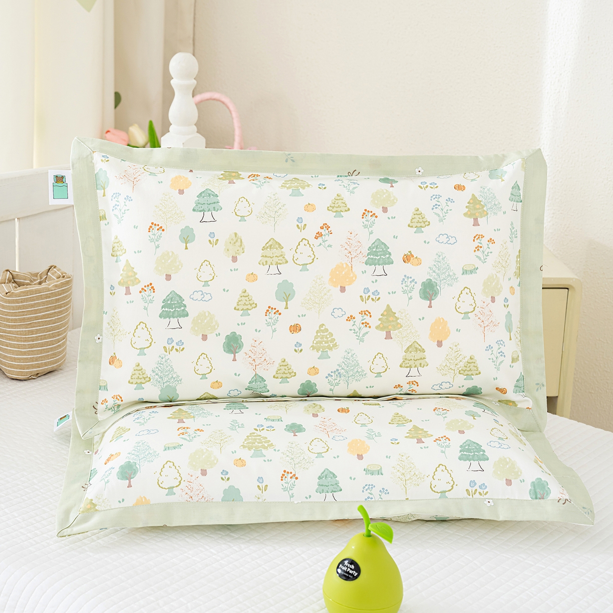 91家纺网 家纺一手货源 找家纺 良佐生活 2026新款A类60支全棉贡缎长绒棉拼角枕套 许愿森林