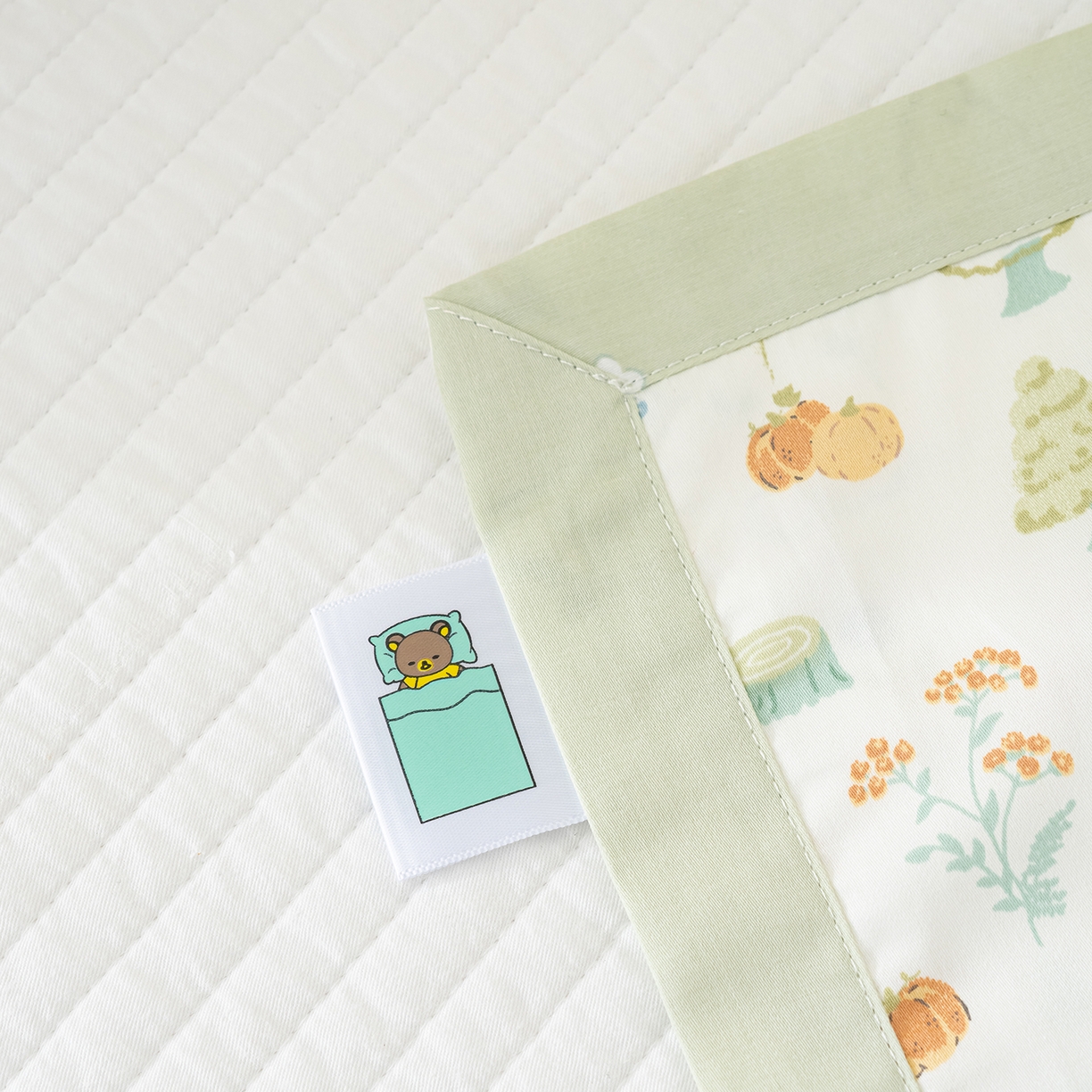 91家纺网 家纺一手货源 找家纺 良佐生活 2026新款A类60支全棉贡缎长绒棉拼角枕套 许愿森林