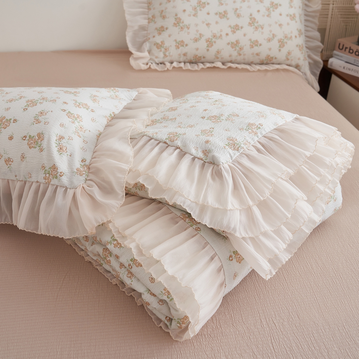 91家纺网 家纺一手货源 找家纺 晨曦家纺 2026新款皱雾纱水洗夏凉被夏被四件套少女ins风韩版 云间花信