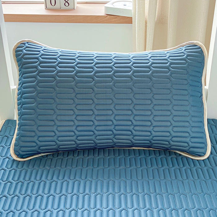 91家纺网 家纺一手货源 找家纺 奇丝雅 2026新款夏季A类纯色乳胶冰丝凉席枕套凉感家用可机洗单人学生宿舍48×74cm一只一对 乳胶冰丝枕套-典雅蓝