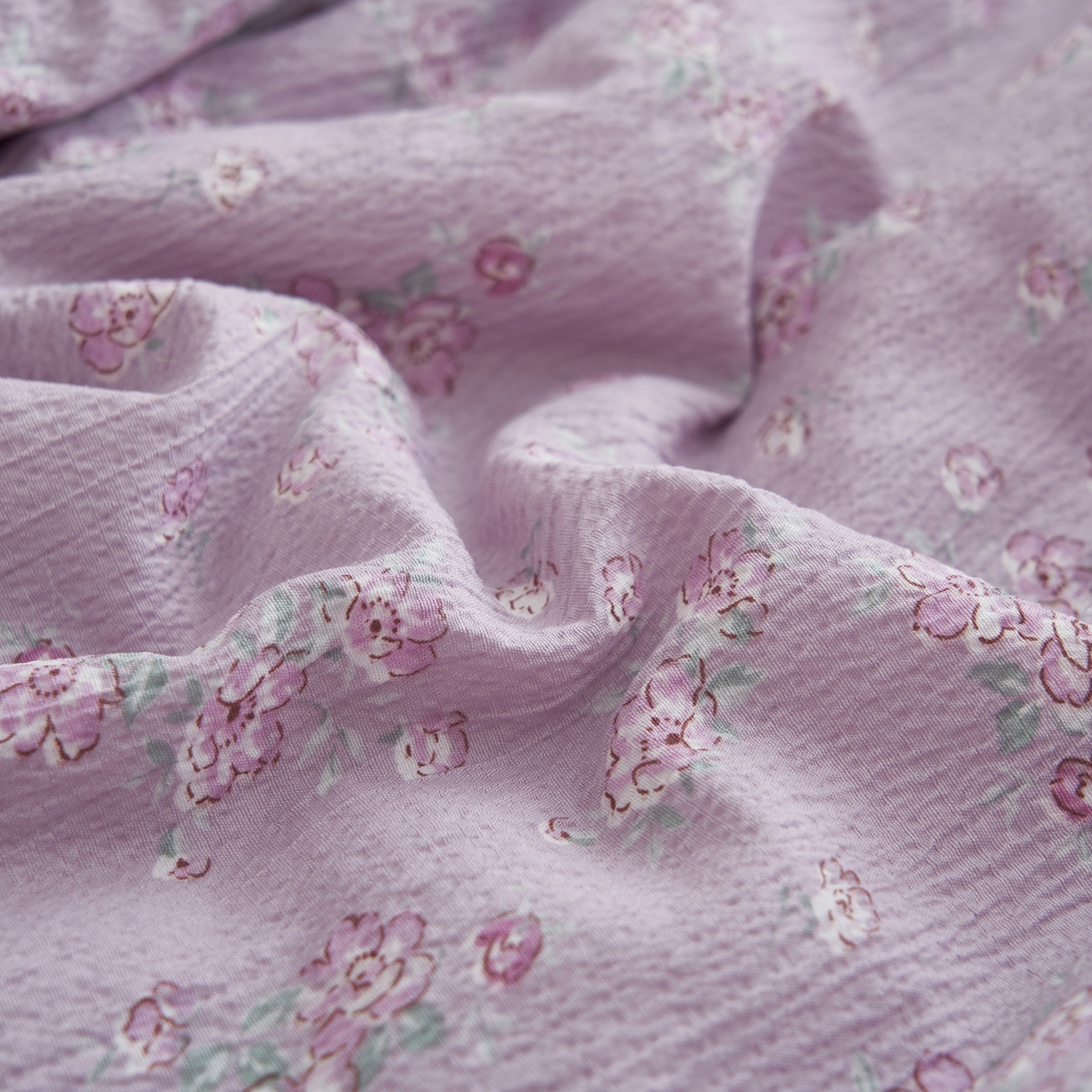 91家纺网 家纺一手货源 找家纺 晨曦家纺 2026新款皱雾纱水洗夏凉被夏被四件套少女ins风韩版 雾紫花信