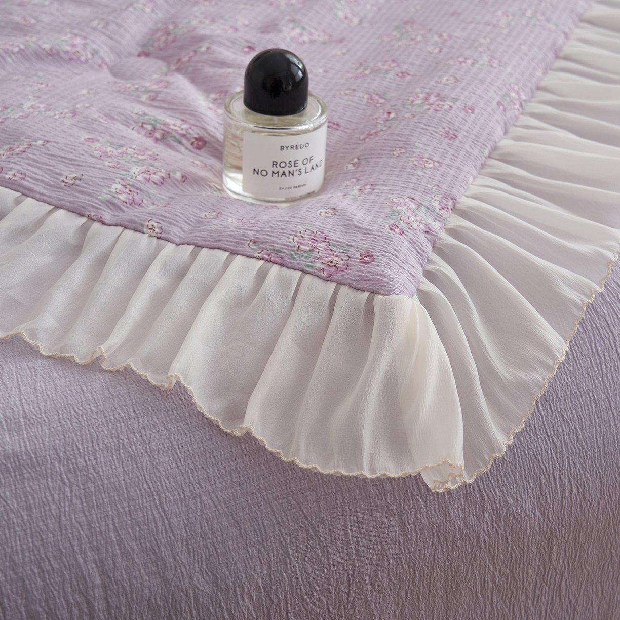 91家纺网 家纺一手货源 找家纺 晨曦家纺 2026新款皱雾纱水洗夏凉被夏被四件套少女ins风韩版 雾紫花信