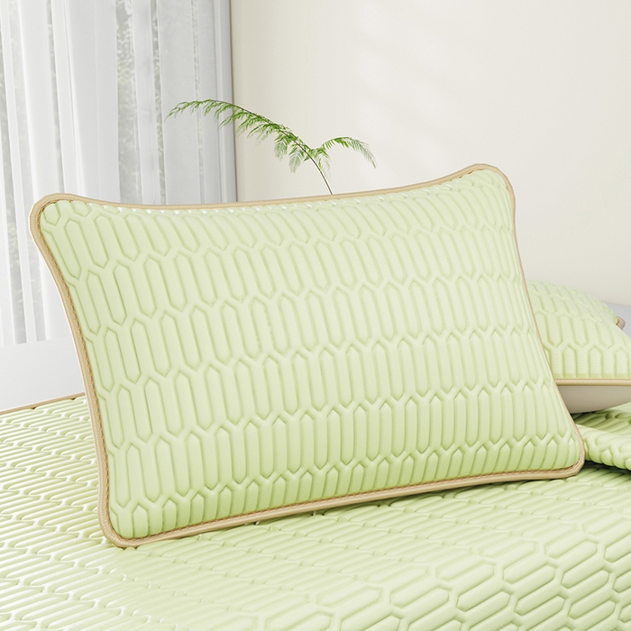 91家纺网 家纺一手货源 找家纺 奇丝雅 2026新款夏季A类纯色乳胶冰丝凉席枕套凉感家用可机洗单人学生宿舍48×74cm一只一对 乳胶冰丝枕套-果绿