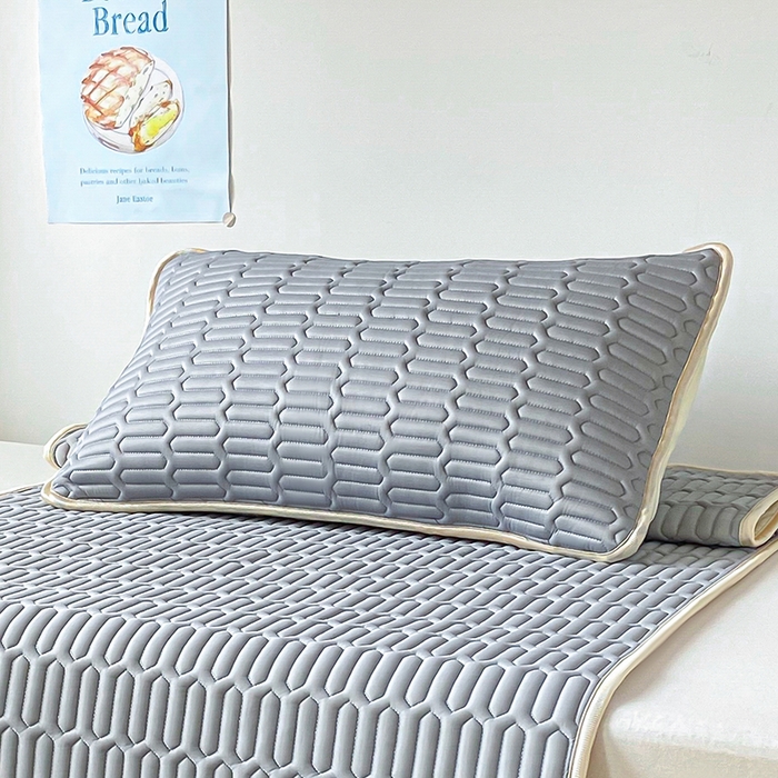 91家纺网 家纺一手货源 找家纺 奇丝雅 2026新款夏季A类纯色乳胶冰丝凉席枕套凉感家用可机洗单人学生宿舍48×74cm一只一对 乳胶冰丝枕套-银灰