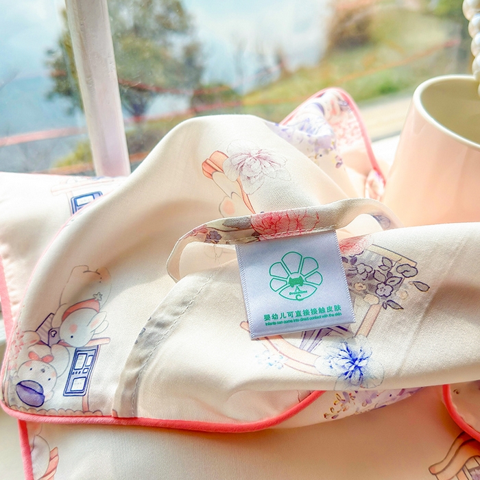 91家纺网 家纺一手货源 找家纺 姝辰 2026新款莱赛尔嵌绳卡通印花枕套儿童夏季凉感冰丝枕套幼儿园乳胶枕套枕罩 春日来信