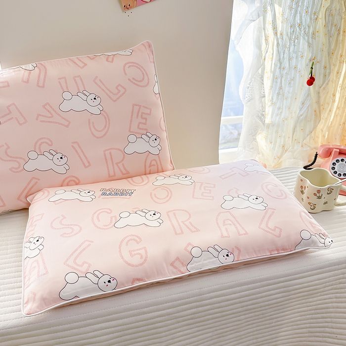 91家纺网 家纺一手货源 找家纺 姝辰 2026新款莱赛尔嵌绳卡通印花枕套儿童夏季凉感冰丝枕套幼儿园乳胶枕套枕罩 欢乐小兔