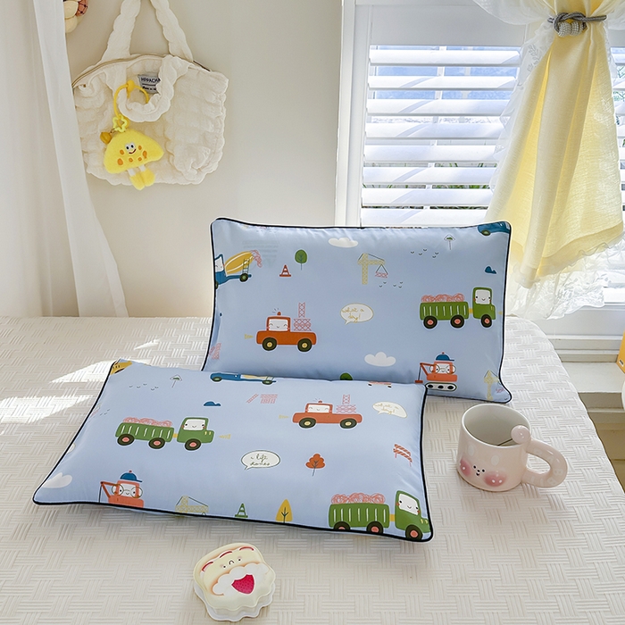 91家纺网 家纺一手货源 找家纺 姝辰 2026新款莱赛尔嵌绳卡通印花枕套儿童夏季凉感冰丝枕套幼儿园乳胶枕套枕罩 天空车城