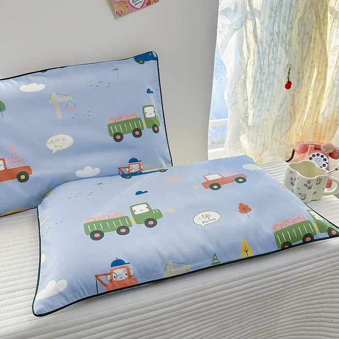 91家纺网 家纺一手货源 找家纺 姝辰 2026新款莱赛尔嵌绳卡通印花枕套儿童夏季凉感冰丝枕套幼儿园乳胶枕套枕罩 天空车城