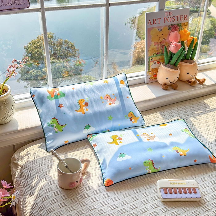 91家纺网 家纺一手货源 找家纺 姝辰 2026新款莱赛尔嵌绳卡通印花枕套儿童夏季凉感冰丝枕套幼儿园乳胶枕套枕罩 元气恐龙