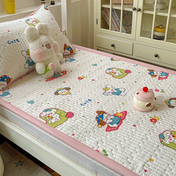 91家纺网 家纺一手货源 找家纺 纽缦家纺 2026新款A类水洗棉夹棉学生床垫 心愿狗