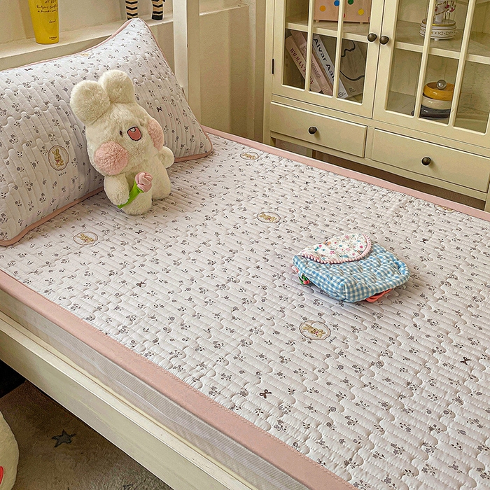 91家纺网 家纺一手货源 找家纺 纽缦家纺 2026新款A类水洗棉夹棉学生床垫 恋空灰