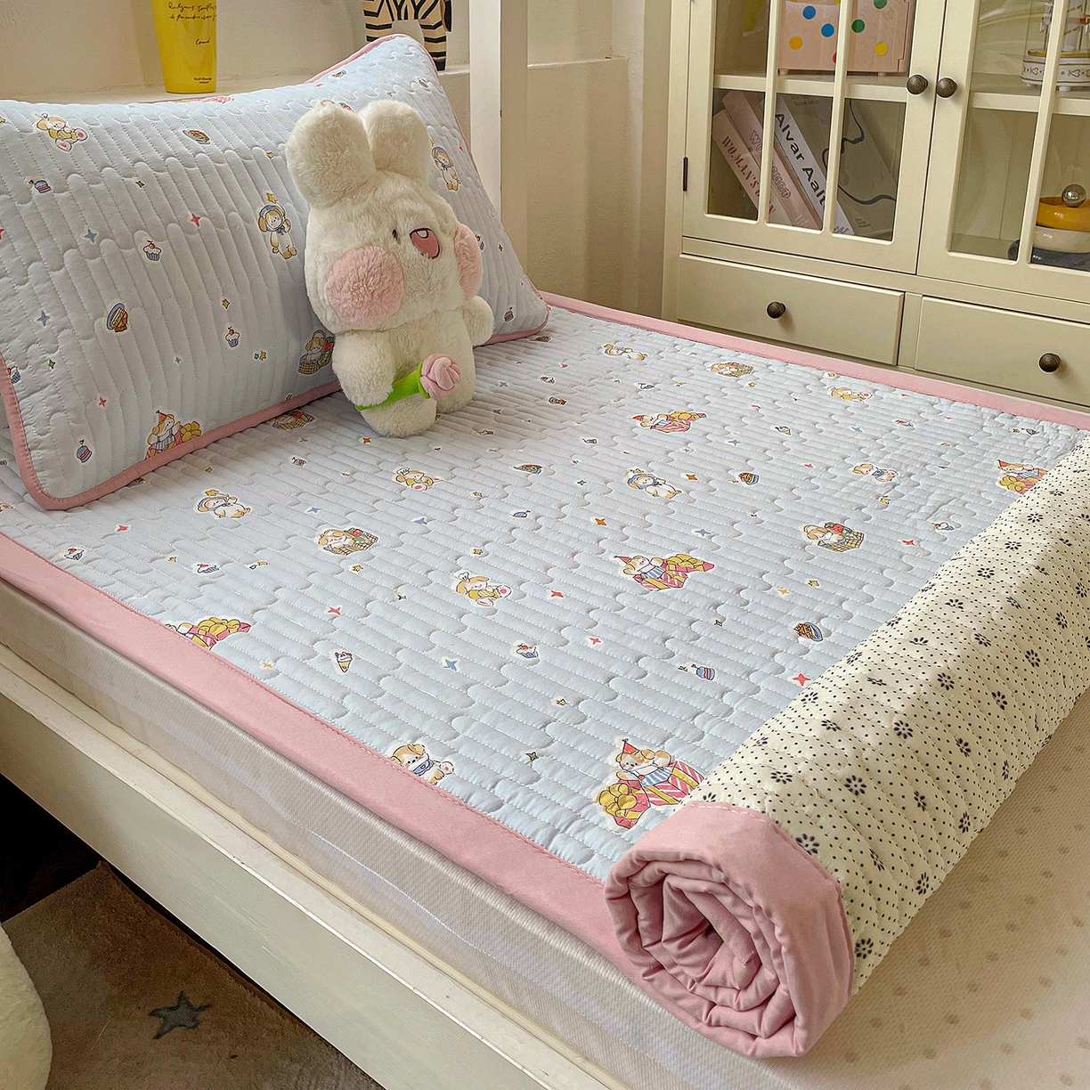 91家纺网 家纺一手货源 找家纺 纽缦家纺 2026新款A类水洗棉夹棉学生床垫 安琪拉