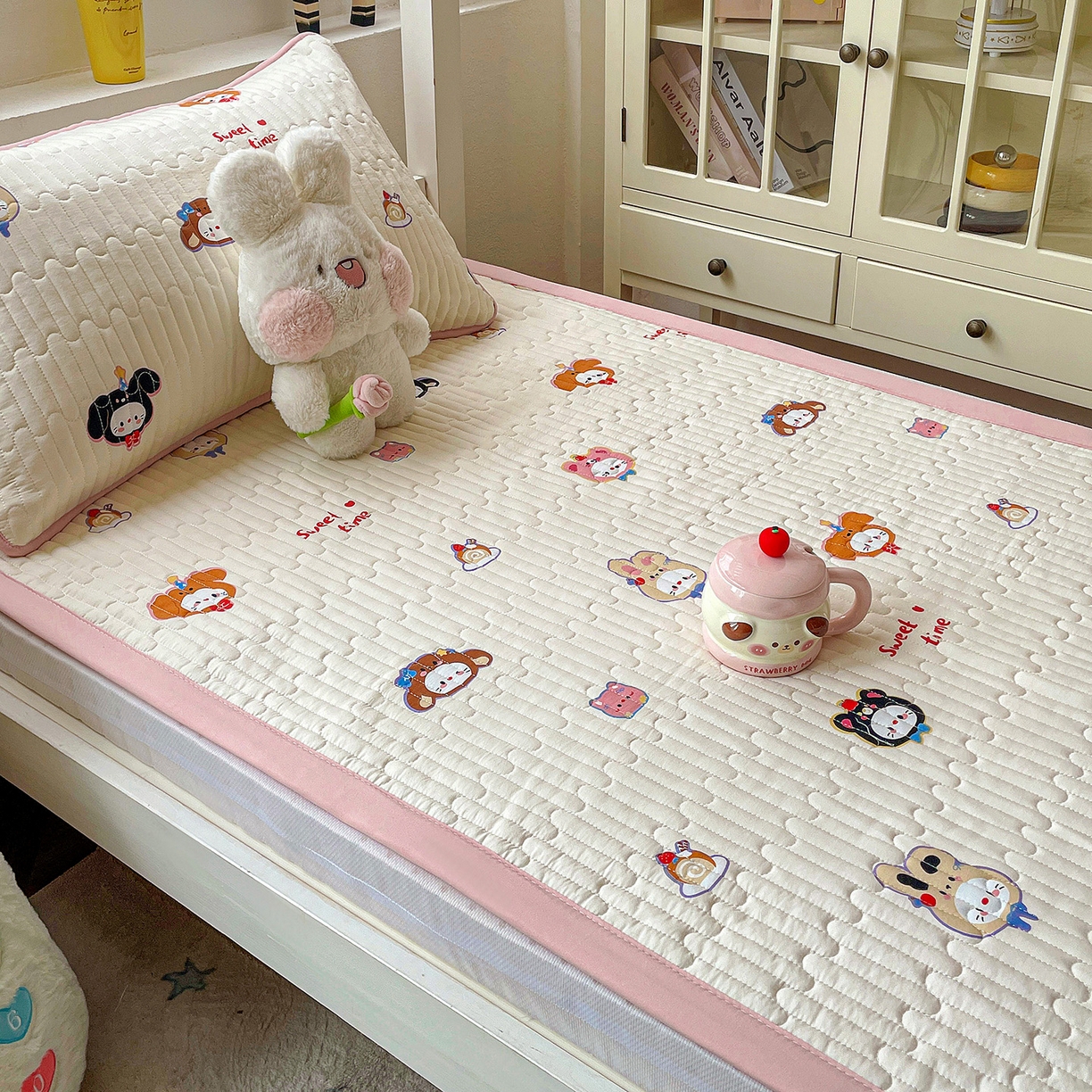 91家纺网 家纺一手货源 找家纺 纽缦家纺 2026新款A类水洗棉夹棉学生床垫 慕尼