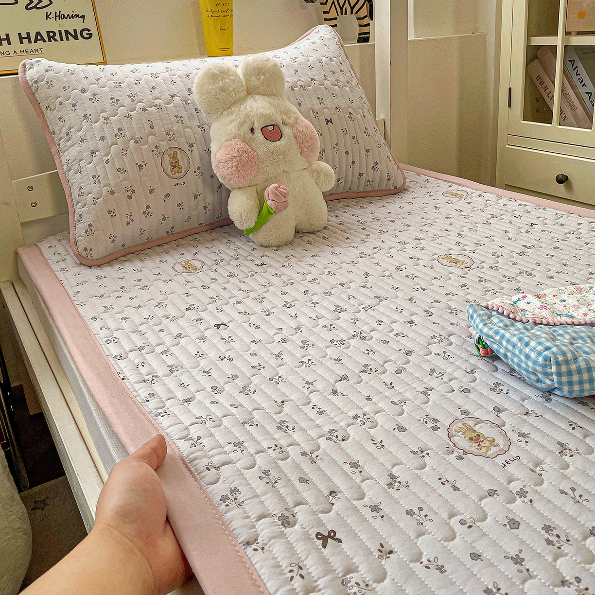 91家纺网 家纺一手货源 找家纺 纽缦家纺 2026新款A类水洗棉夹棉学生床垫 恋空灰