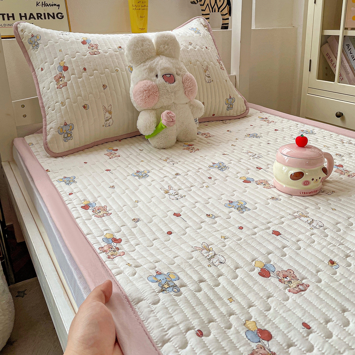 91家纺网 家纺一手货源 找家纺 纽缦家纺 2026新款A类水洗棉夹棉学生床垫 小飞象