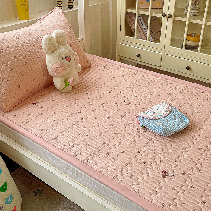 纽缦家纺 2026新款A类水洗棉夹棉学生床垫 梦樱粉