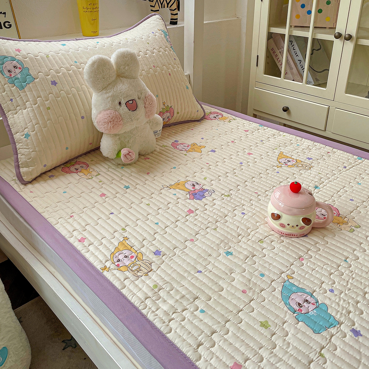 91家纺网 家纺一手货源 找家纺 纽缦家纺 2026新款A类水洗棉夹棉学生床垫 星星