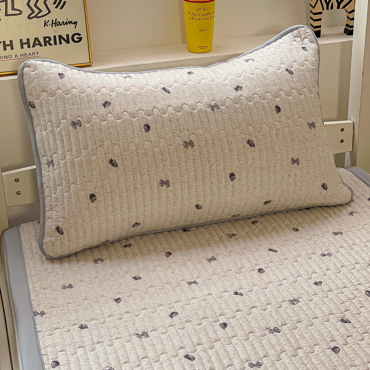 91家纺网 家纺一手货源 找家纺 纽缦家纺 2026新款A类水洗棉夹棉学生床垫 初春灰