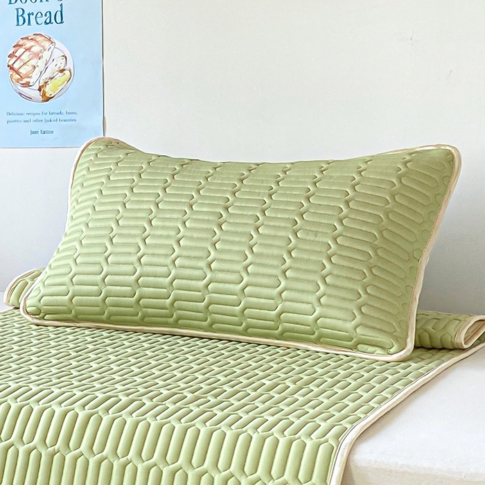 91家纺网 家纺一手货源 找家纺 家品罗兰 2026新款夏季A类纯色乳胶冰丝凉席枕套凉感家用可机洗单人学生宿舍48×74cm一只一对 乳胶冰丝枕套-果绿