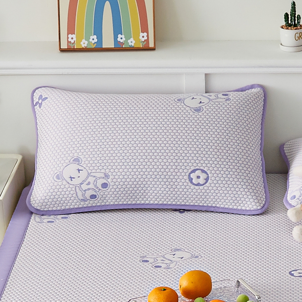 91家纺网 家纺一手货源 找家纺 奇丝雅 2026新款夏季A类卡通冰豆豆冰丝凉席枕套凉感家用可机洗单人学生宿舍48×74cm一只一对 抱抱熊-紫