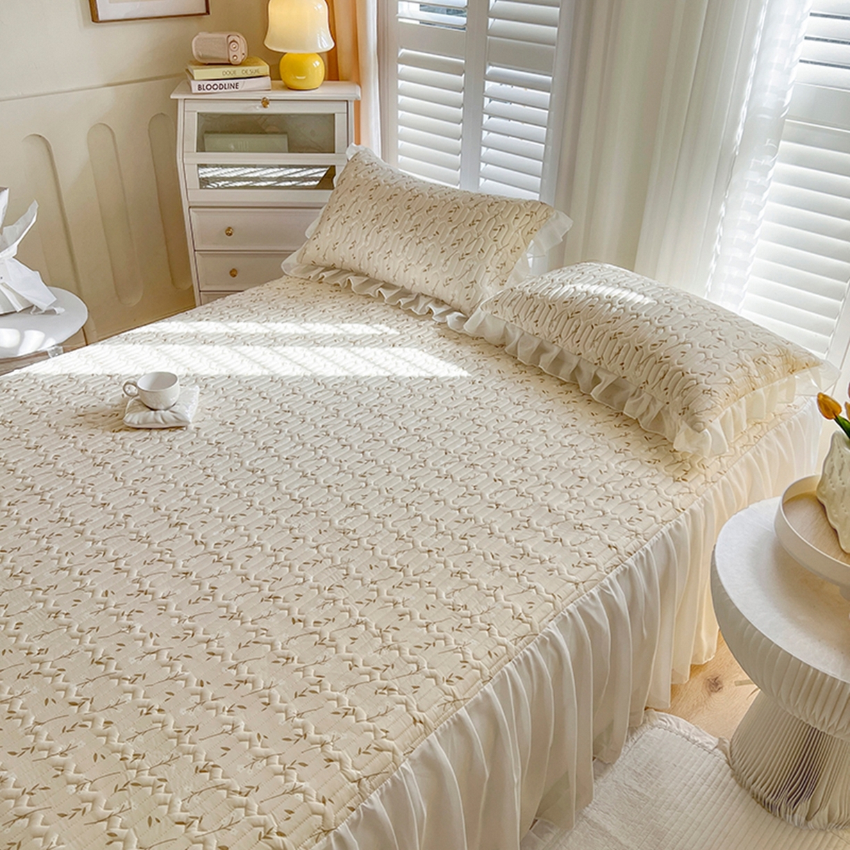 91家纺网 家纺一手货源 找家纺 慕澄2026新款小清新印花凉感丝花床裙款乳胶凉席 叶子青青