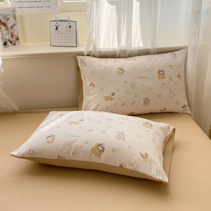 91家纺网 家纺一手货源 找家纺 红日子纺织品 2026新款云感皱皱纱四件套 萌宠梦境