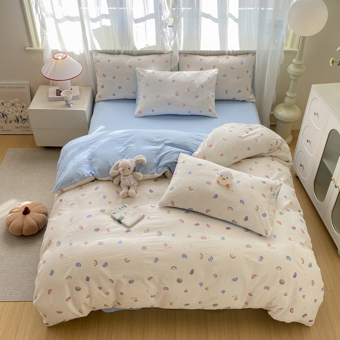 91家纺网 家纺一手货源 找家纺 红日子纺织品 2026新款云感皱皱纱四件套 夏日缤纷