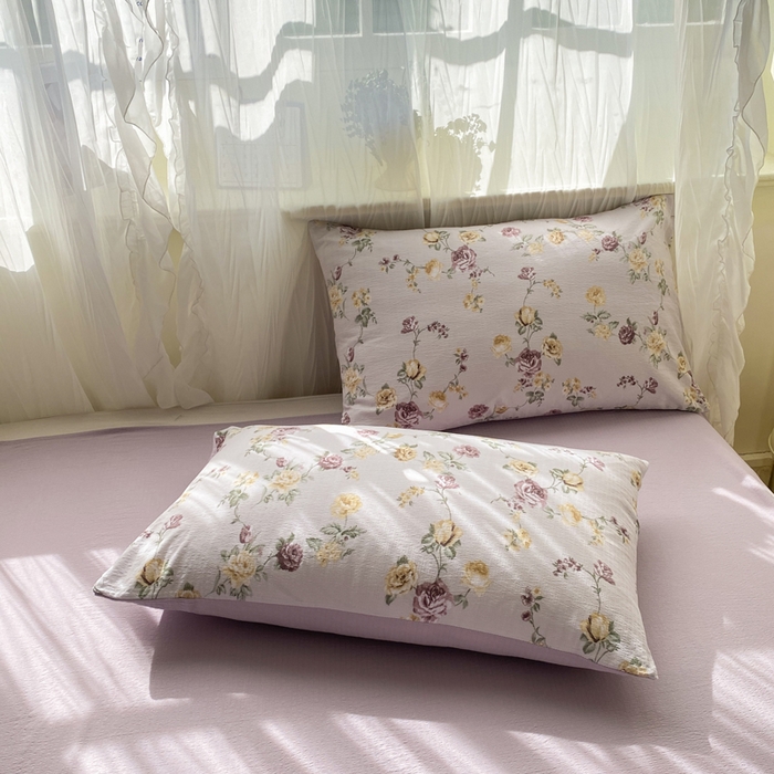 91家纺网 家纺一手货源 找家纺 红日子纺织品 2026新款云感皱皱纱四件套 悠悠小院