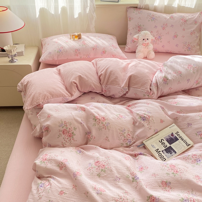 91家纺网 家纺一手货源 找家纺 红日子纺织品 2026新款云感皱皱纱四件套 蔷薇序曲