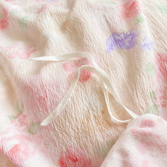 91家纺网 家纺一手货源 找家纺 红日子纺织品 2026新款云感皱皱纱四件套 山花烂漫