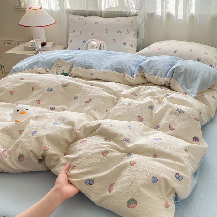 91家纺网 家纺一手货源 找家纺 红日子纺织品 2026新款云感皱皱纱四件套 夏日缤纷