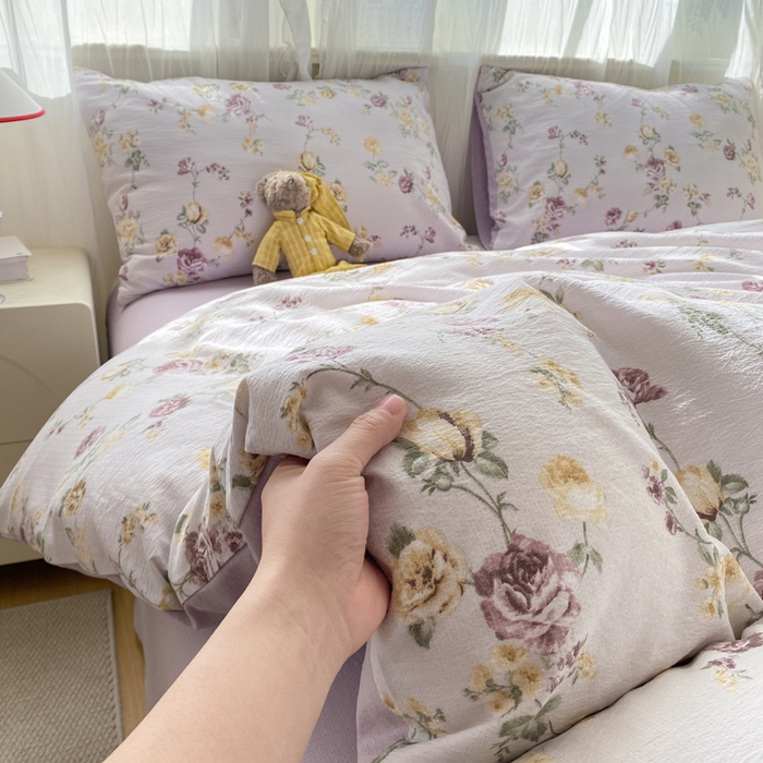 91家纺网 家纺一手货源 找家纺 红日子纺织品 2026新款云感皱皱纱四件套 悠悠小院