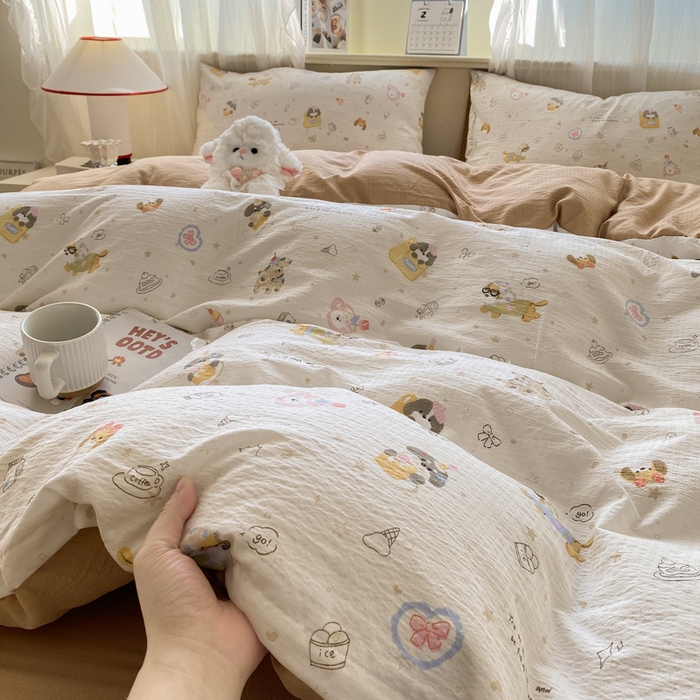 91家纺网 家纺一手货源 找家纺 红日子纺织品 2026新款云感皱皱纱四件套 萌宠梦境