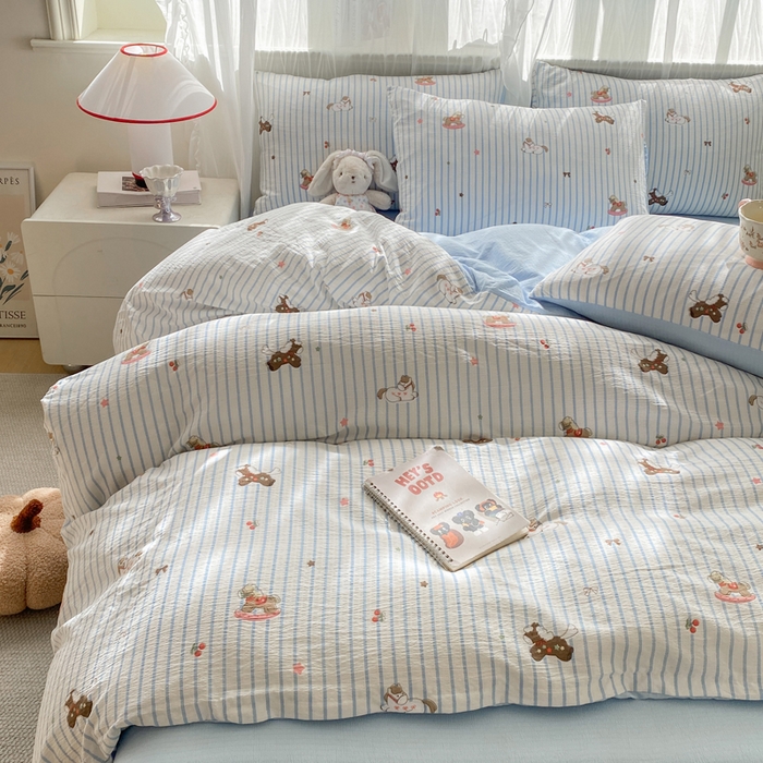 91家纺网 家纺一手货源 找家纺 红日子纺织品 2026新款云感皱皱纱四件套 童年木马