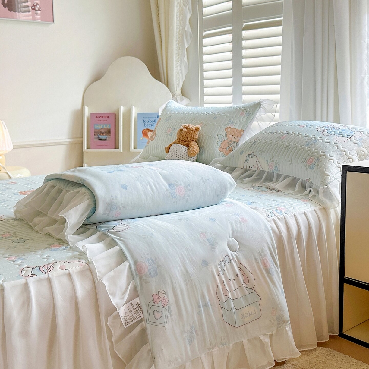 91家纺网 家纺一手货源 找家纺 慕澄2026新款小清新印花凉感丝花床裙款乳胶凉席 薄荷日记