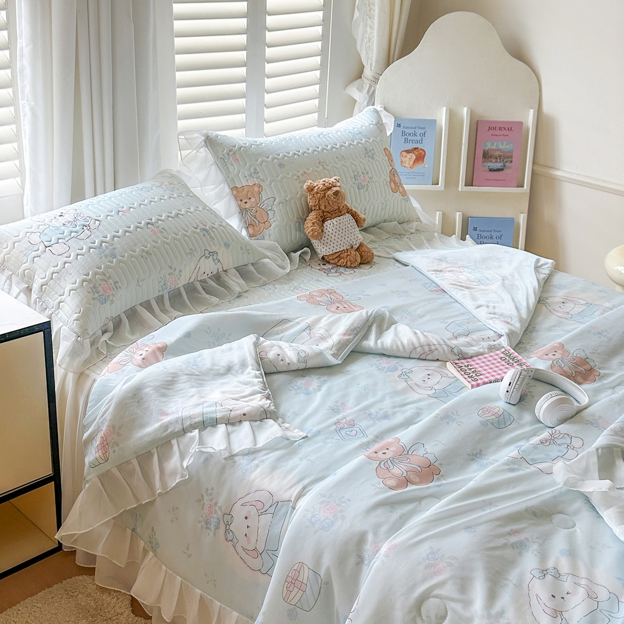 91家纺网 家纺一手货源 找家纺 慕澄2026新款小清新印花凉感丝花床裙款乳胶凉席 薄荷日记