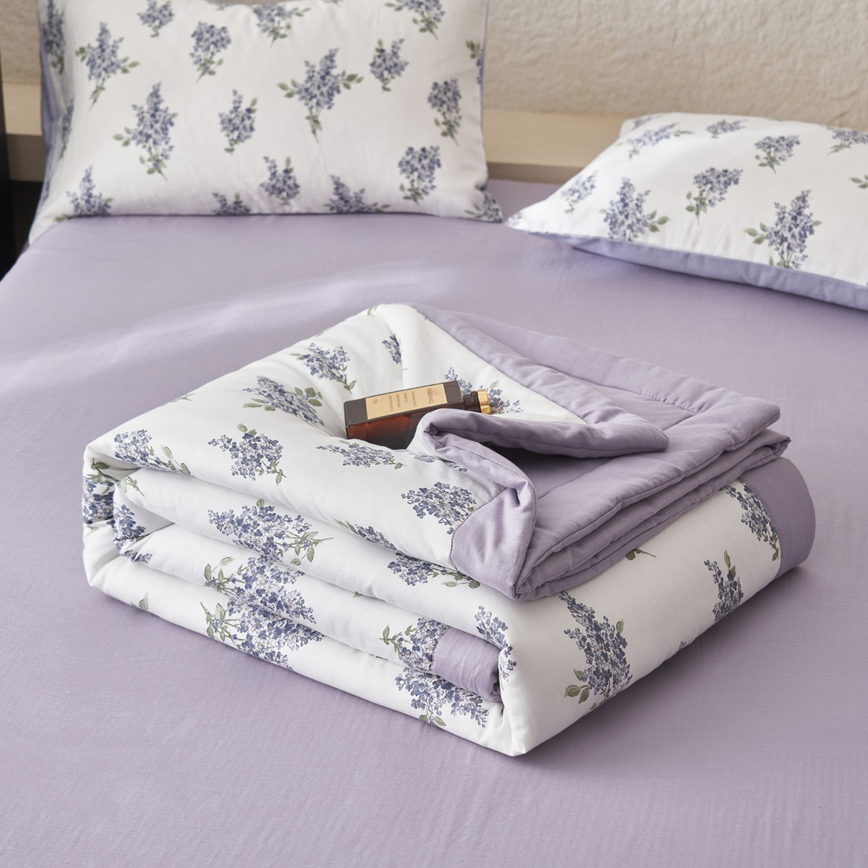 91家纺网 家纺一手货源 找家纺 晨曦家纺 2026新款全棉双层纱夏被四件套复古纯棉中国风夏凉被 蓝花序