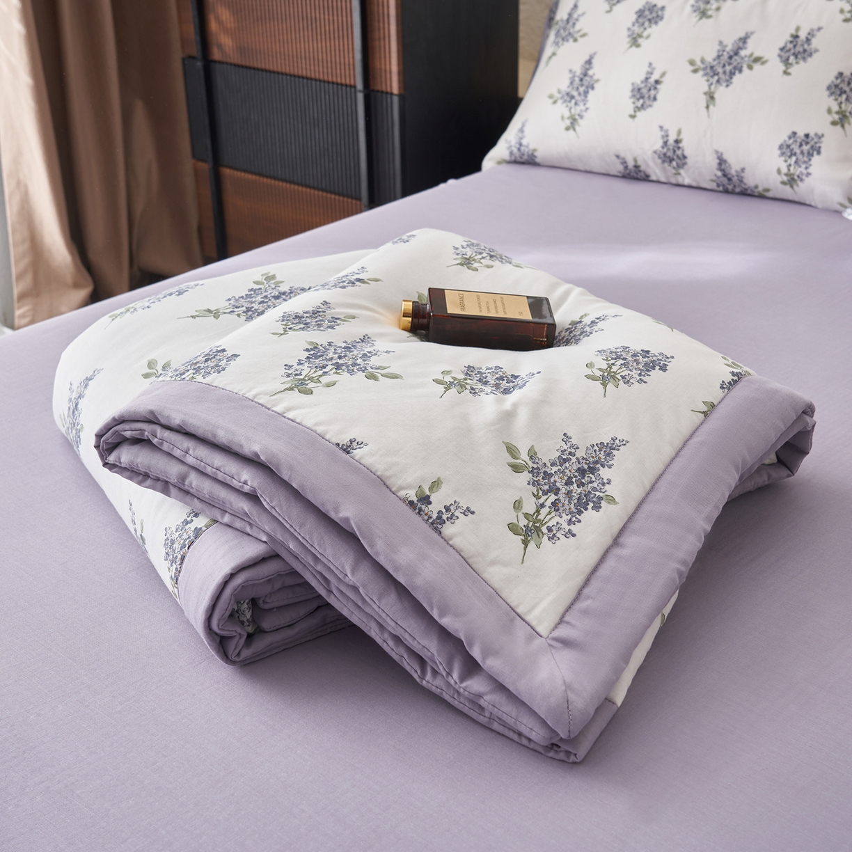 91家纺网 家纺一手货源 找家纺 晨曦家纺 2026新款全棉双层纱夏被四件套复古纯棉中国风夏凉被 蓝花序