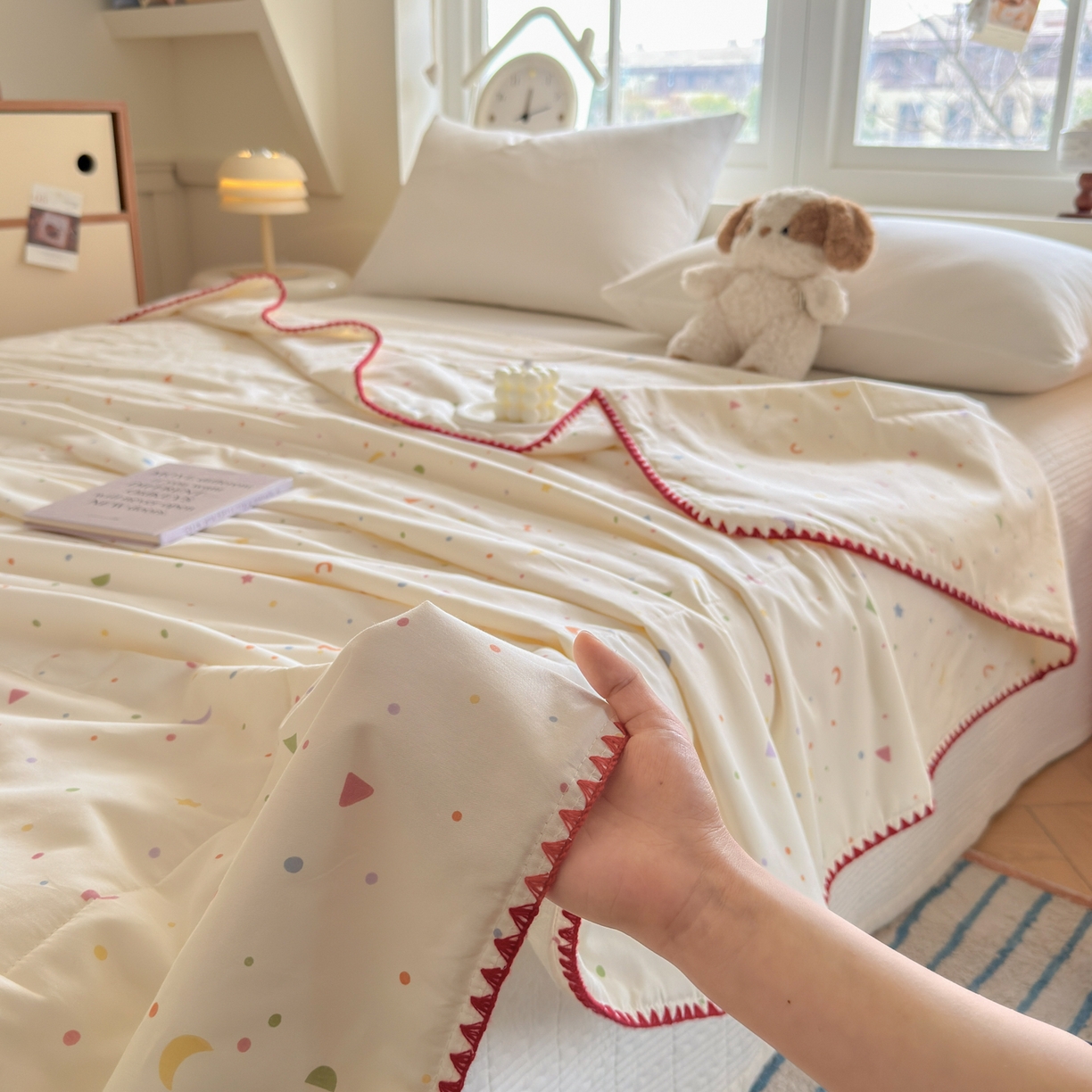 91家纺网 家纺一手货源 找家纺 雅萱家纺 2026新款印花双面全棉棉花夏被 彩糖星月